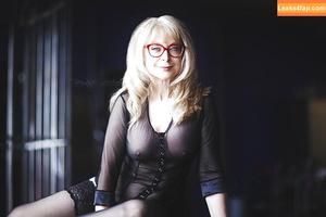 Nina Hartley photo #0367