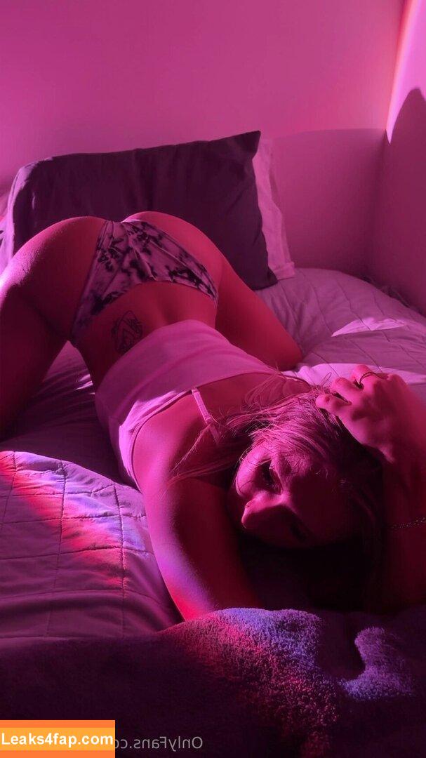 Ninabrooks leaked photo photo #0023