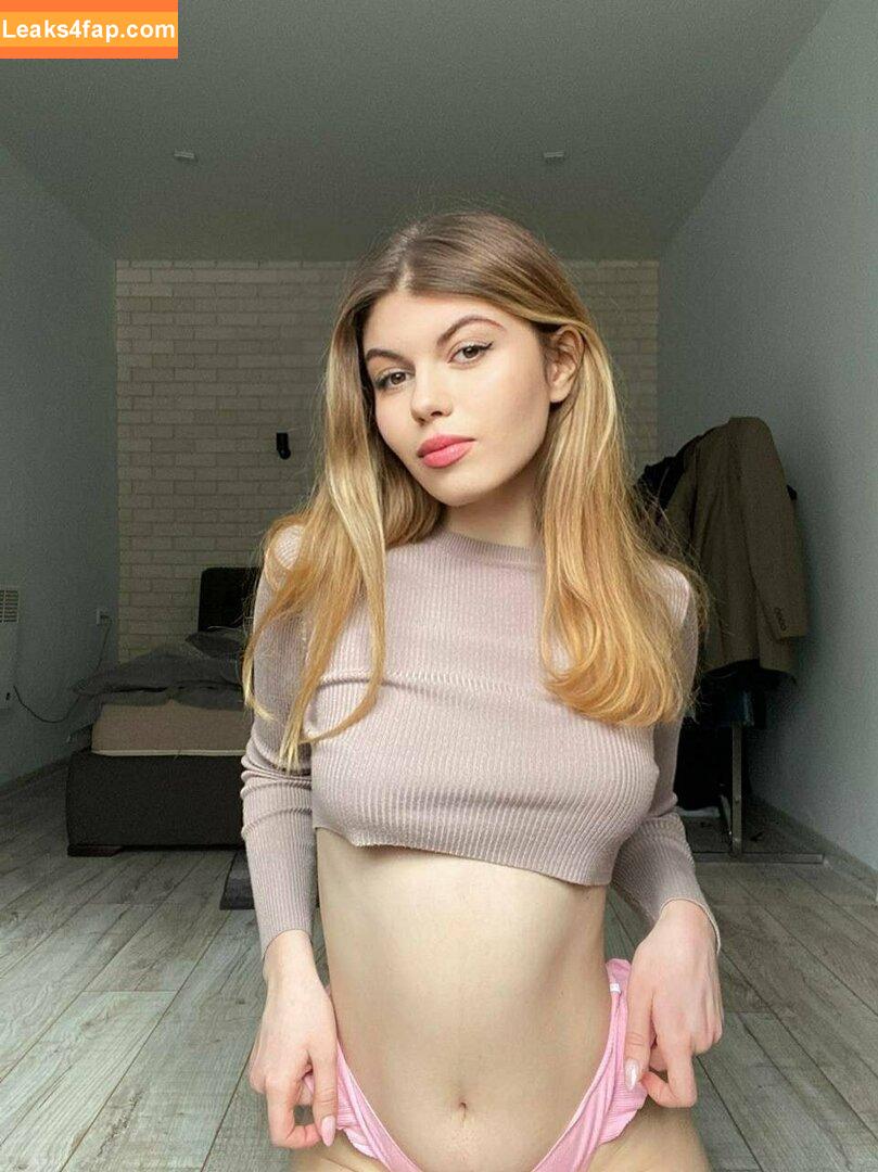 ninakhalifa / nina.khalifa_ слитое фото фото #0151