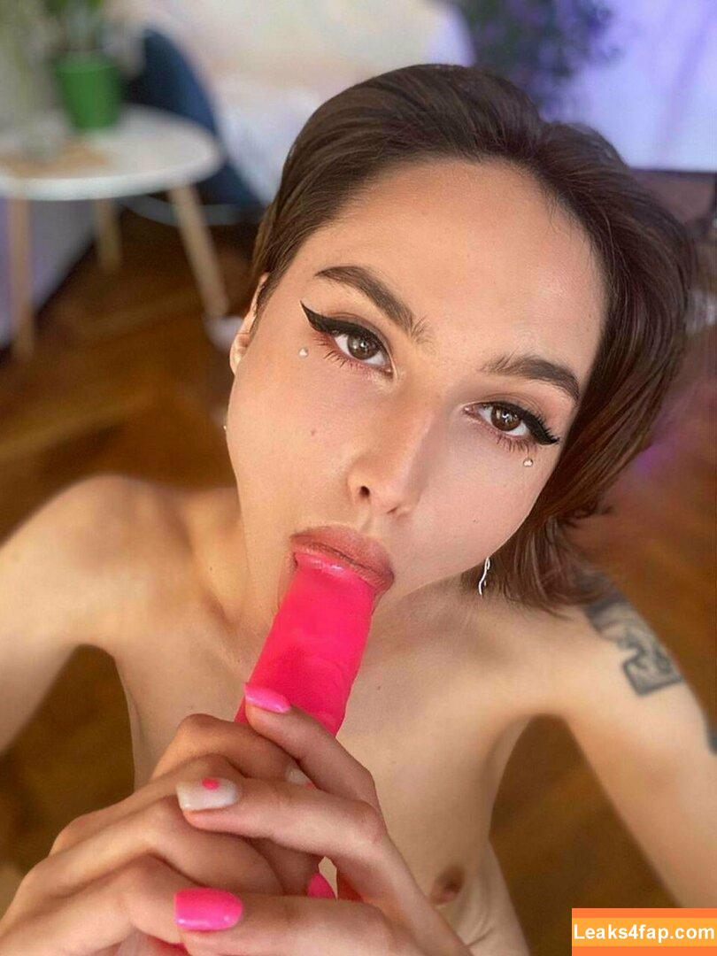ninakhalifa / nina.khalifa_ слитое фото фото #0211