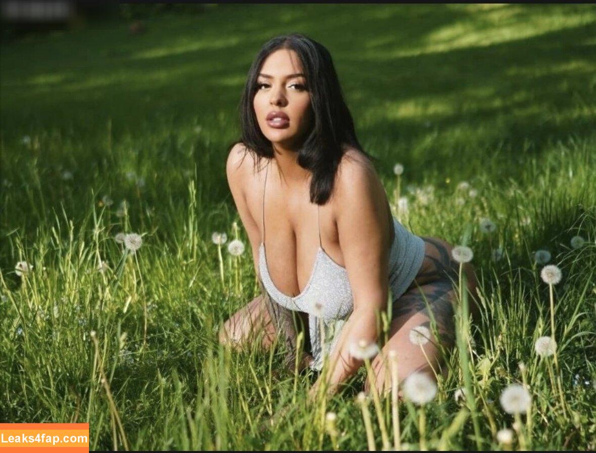 Ninapralliina / hannahtaylorx / ninapralliina_ leaked photo photo #0011