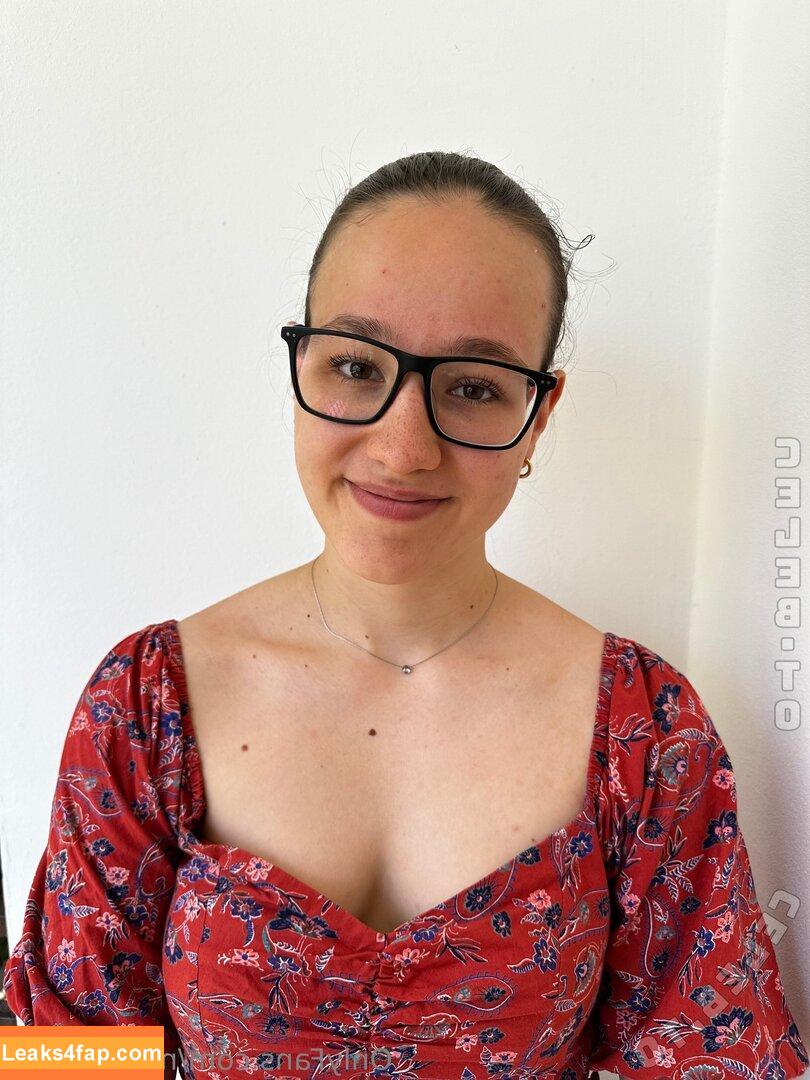 Ninaslovakai / ninaliebtdeutschland / ninaspricht leaked photo photo #0012