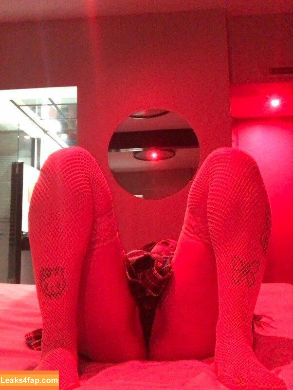 _ninaspurs_ / Putx_caprichosx / arianas.2.0 / itsmekiraperez leaked photo photo #0045