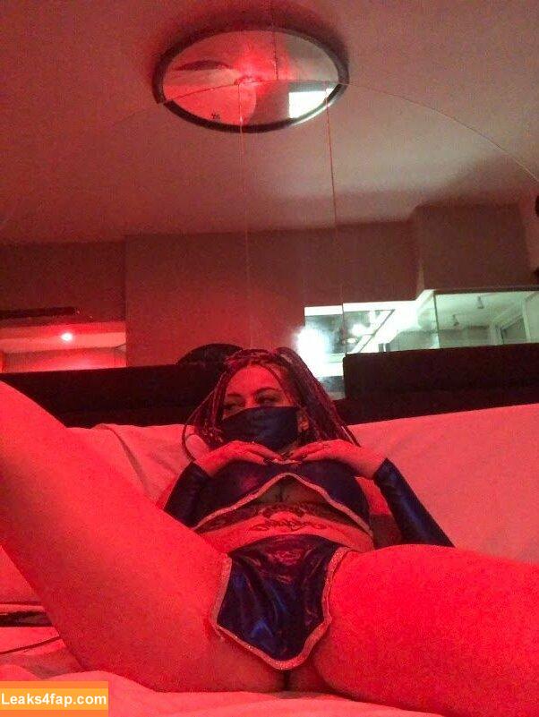 _ninaspurs_ / Putx_caprichosx / arianas.2.0 / itsmekiraperez leaked photo photo #0054