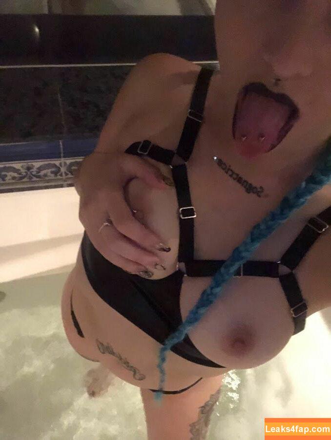 _ninaspurs_ / Putx_caprichosx / arianas.2.0 / itsmekiraperez leaked photo photo #0124