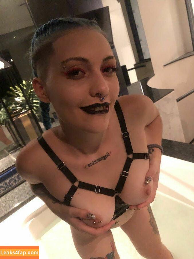 _ninaspurs_ / Putx_caprichosx / arianas.2.0 / itsmekiraperez leaked photo photo #0132