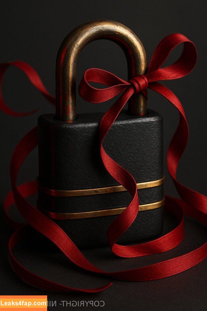 ninavelvetfree / lifewithninavelic leaked photo photo #0006