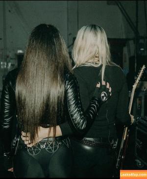 Nita Strauss фото #0010