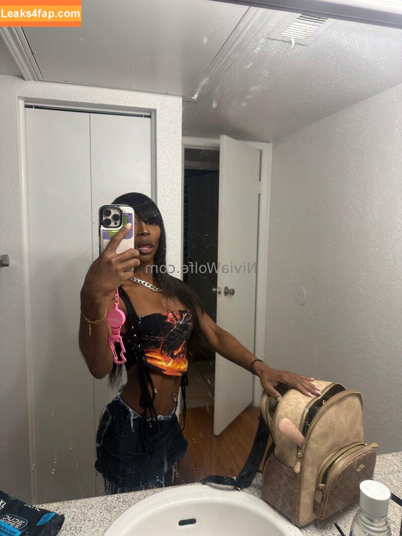 niviawolfe / nivia.wolfe leaked photo photo #0076