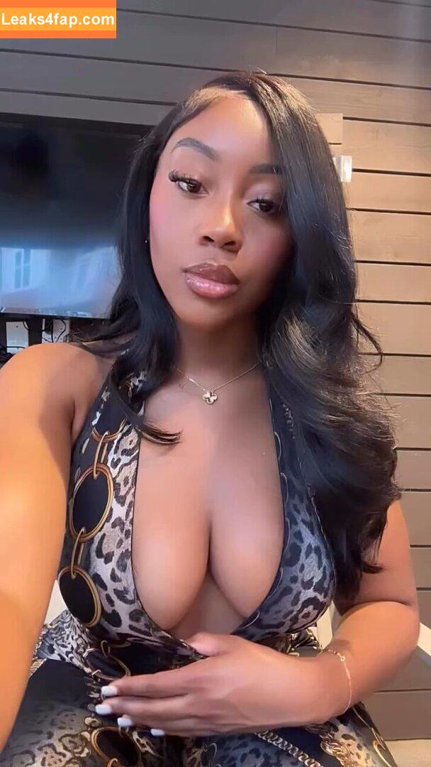 Nneka / https: / whoisnneka leaked photo photo #0095