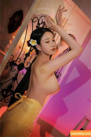 nnian_ photo #0001