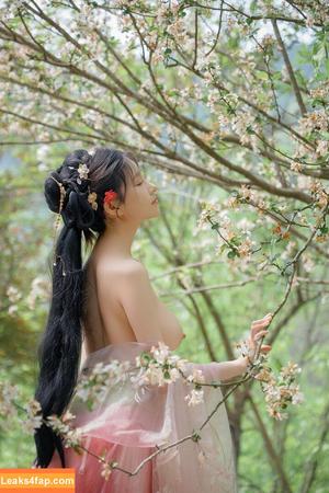 nnian_ photo #0900