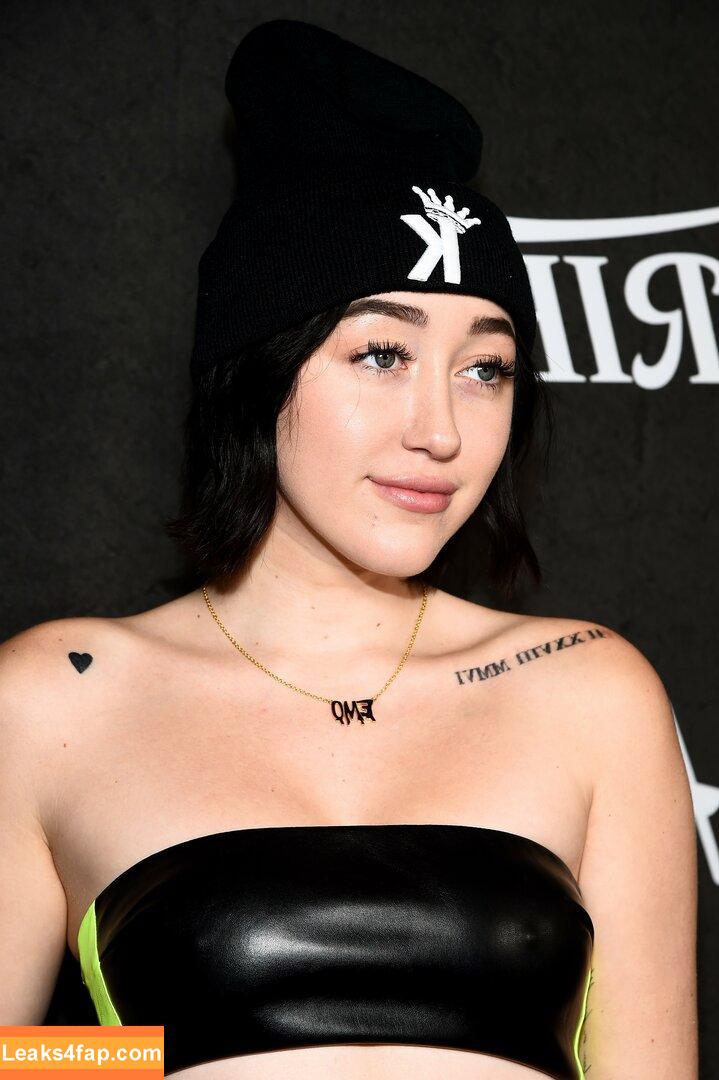 Noah Cyrus / https: / noahcyrus leaked photo photo #0007