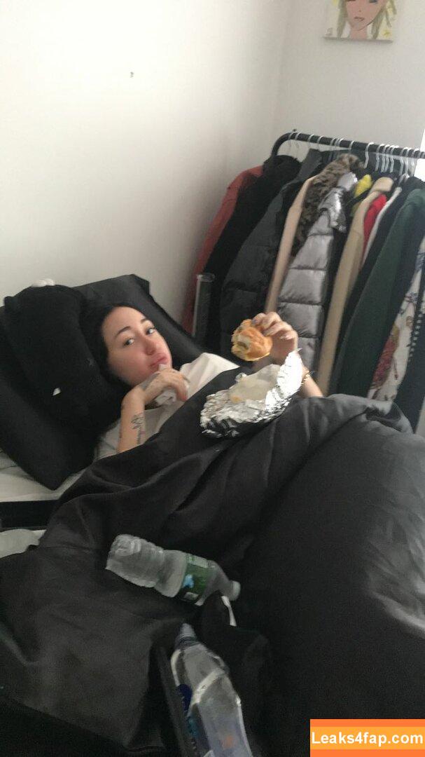 Noah Cyrus / https: / noahcyrus leaked photo photo #0125