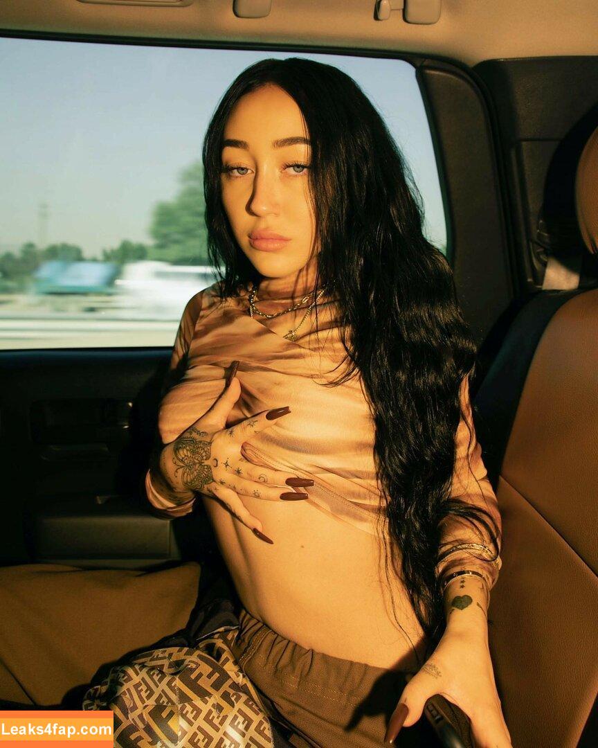 Noah Cyrus / https: / noahcyrus leaked photo photo #0170
