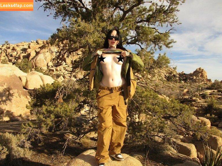 Noah Cyrus / https: / noahcyrus leaked photo photo #0194