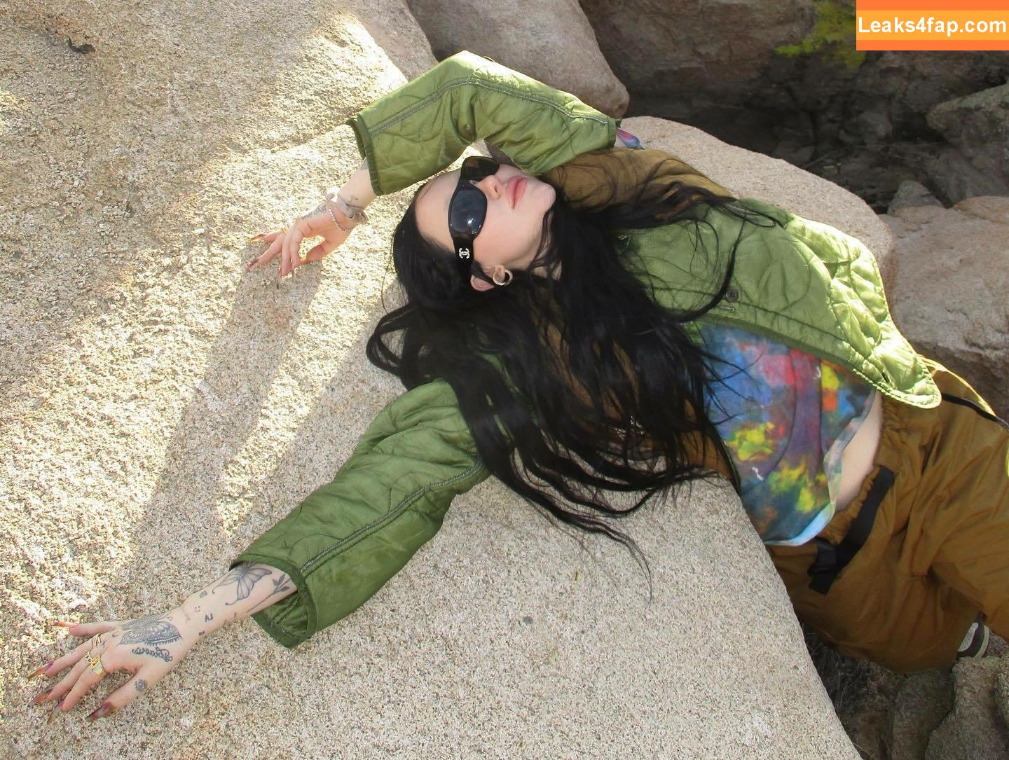 Noah Cyrus / https: / noahcyrus leaked photo photo #0196