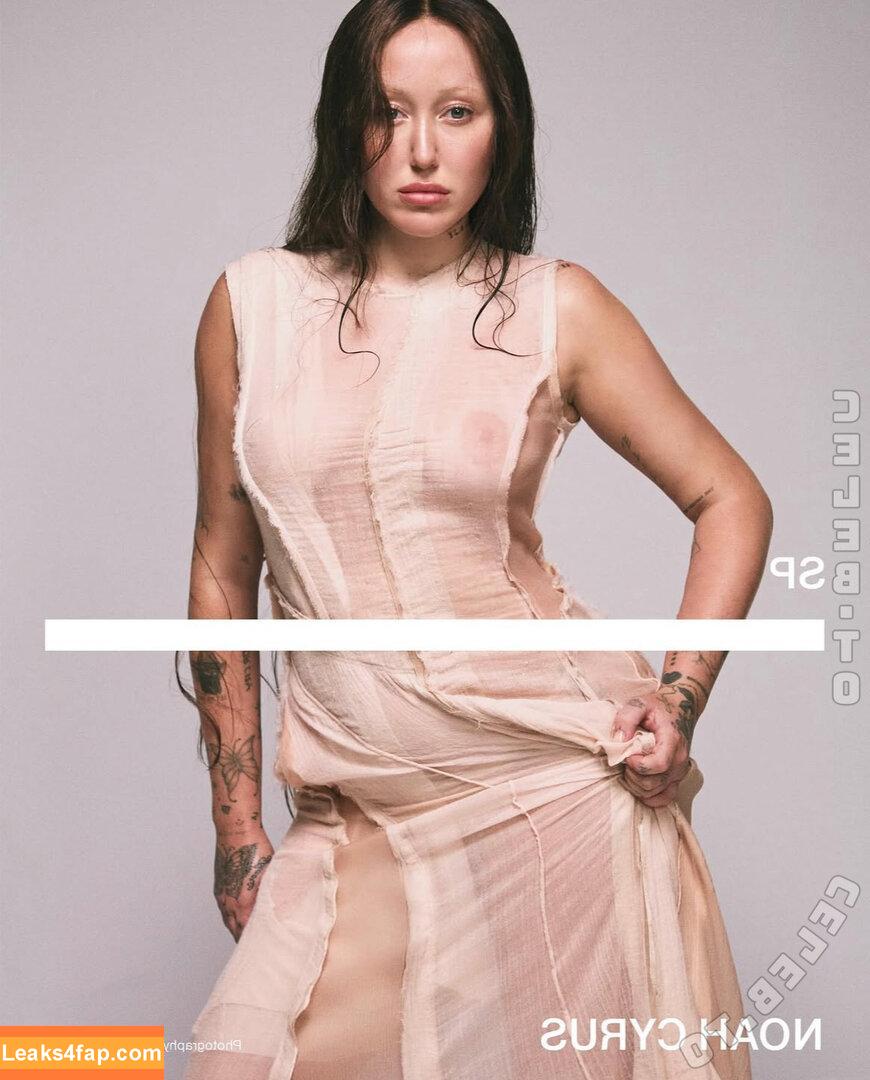 Noah Cyrus / https: / noahcyrus leaked photo photo #0859