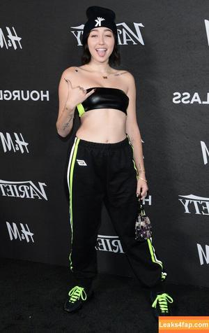 Noah Cyrus photo #0001
