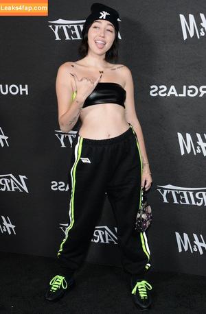 Noah Cyrus photo #0003