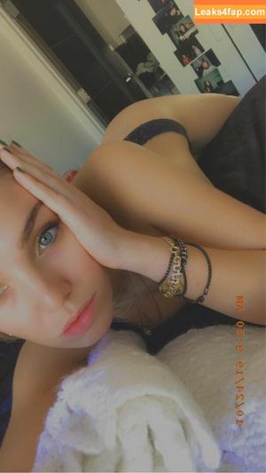 Noah Cyrus photo #0103