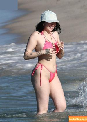 Noah Cyrus photo #0181