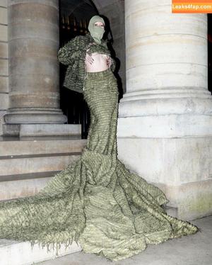 Noah Cyrus photo #0214