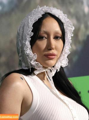 Noah Cyrus photo #0294