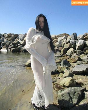 Noah Cyrus photo #0296