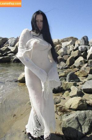 Noah Cyrus photo #0300