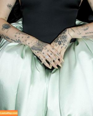 Noah Cyrus photo #0302