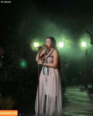 Noah Cyrus photo #0868