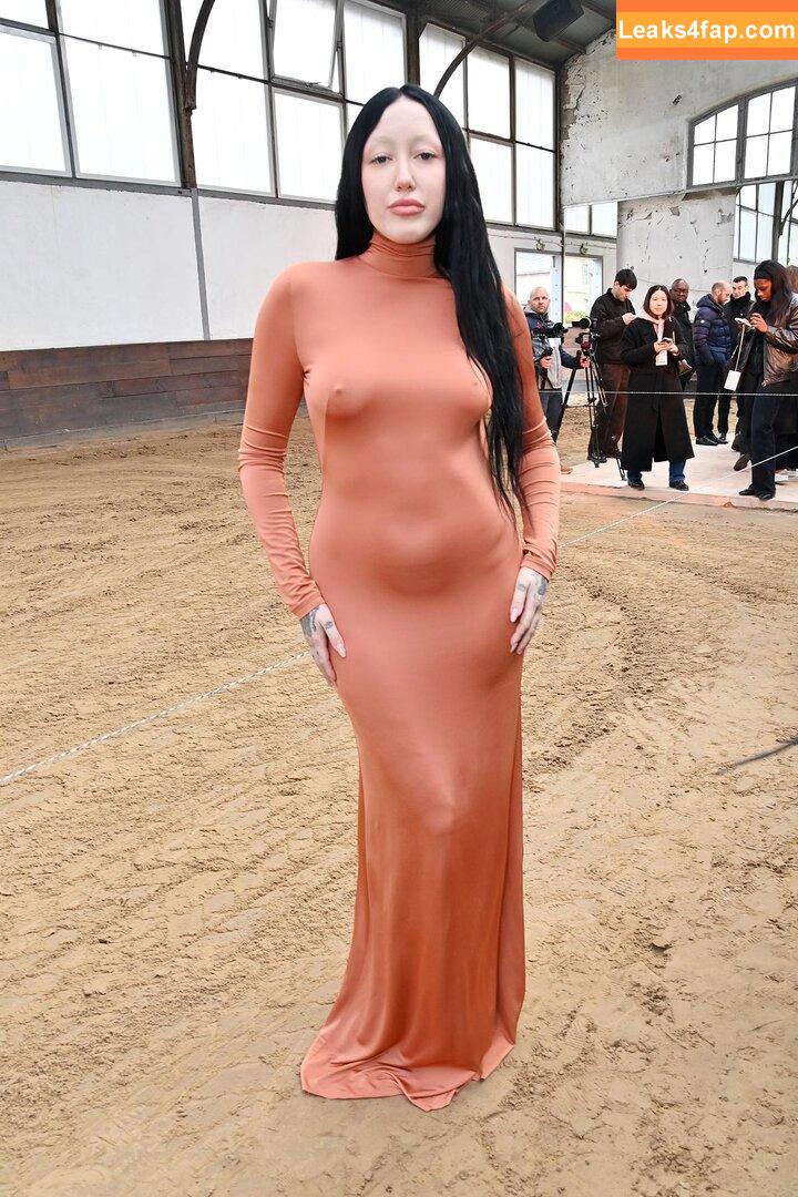 noahcyrus /  слитое фото фото #0003