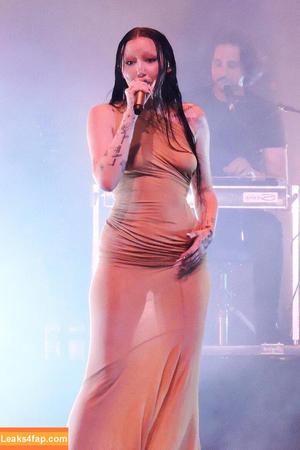 noahcyrus фото #0018