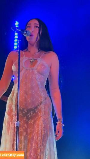 noahcyrus фото #0024
