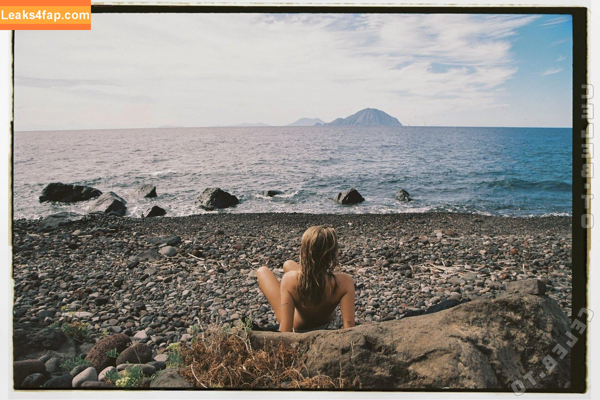 Noemie Neuens / noemieneuens leaked photo photo #0253