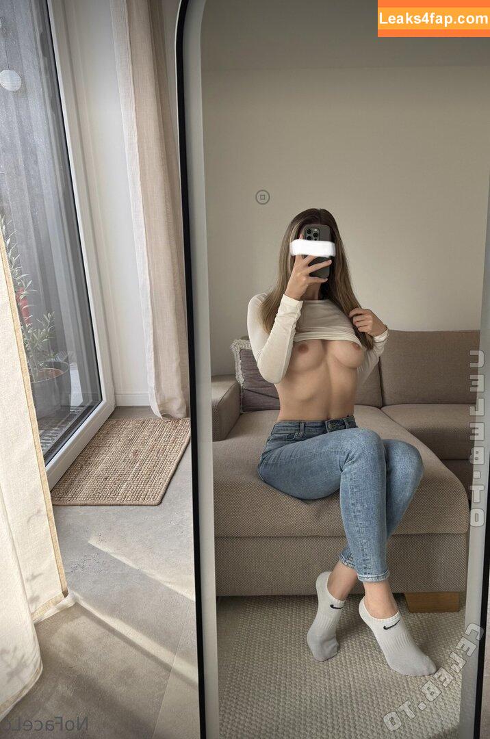 NoFaceLou / lou.socks / no.face.lou leaked photo photo #0308