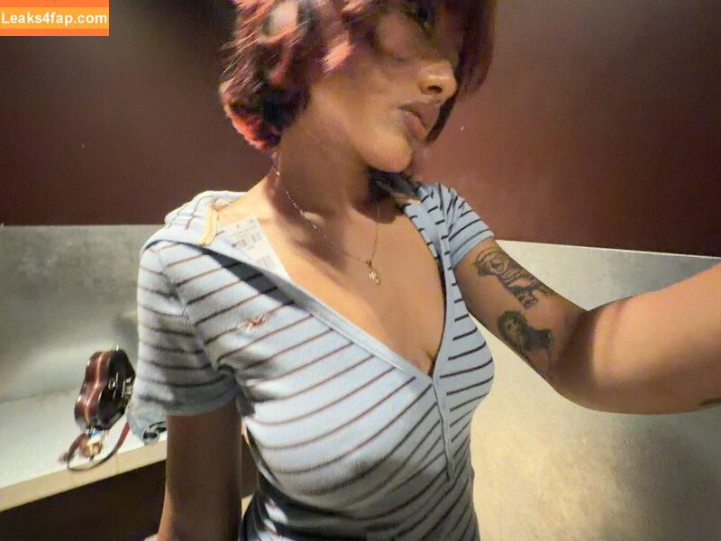 nomamesnico / n.nyquil / nomamesnicole leaked photo photo #0132