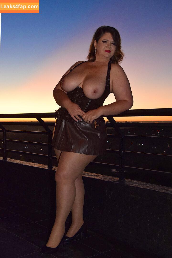 nonnie_40dd /  leaked photo photo #0017