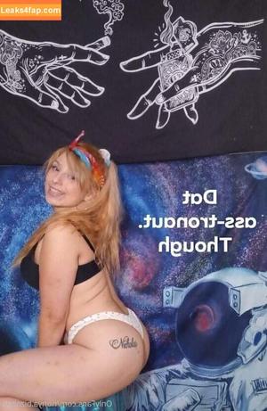 nonya.biznitch photo #0017