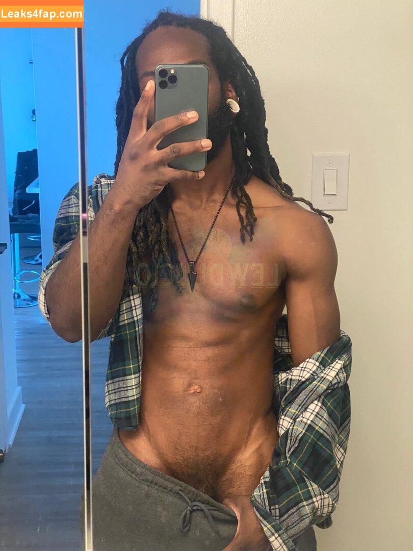 nooblucio /  leaked photo photo #0006
