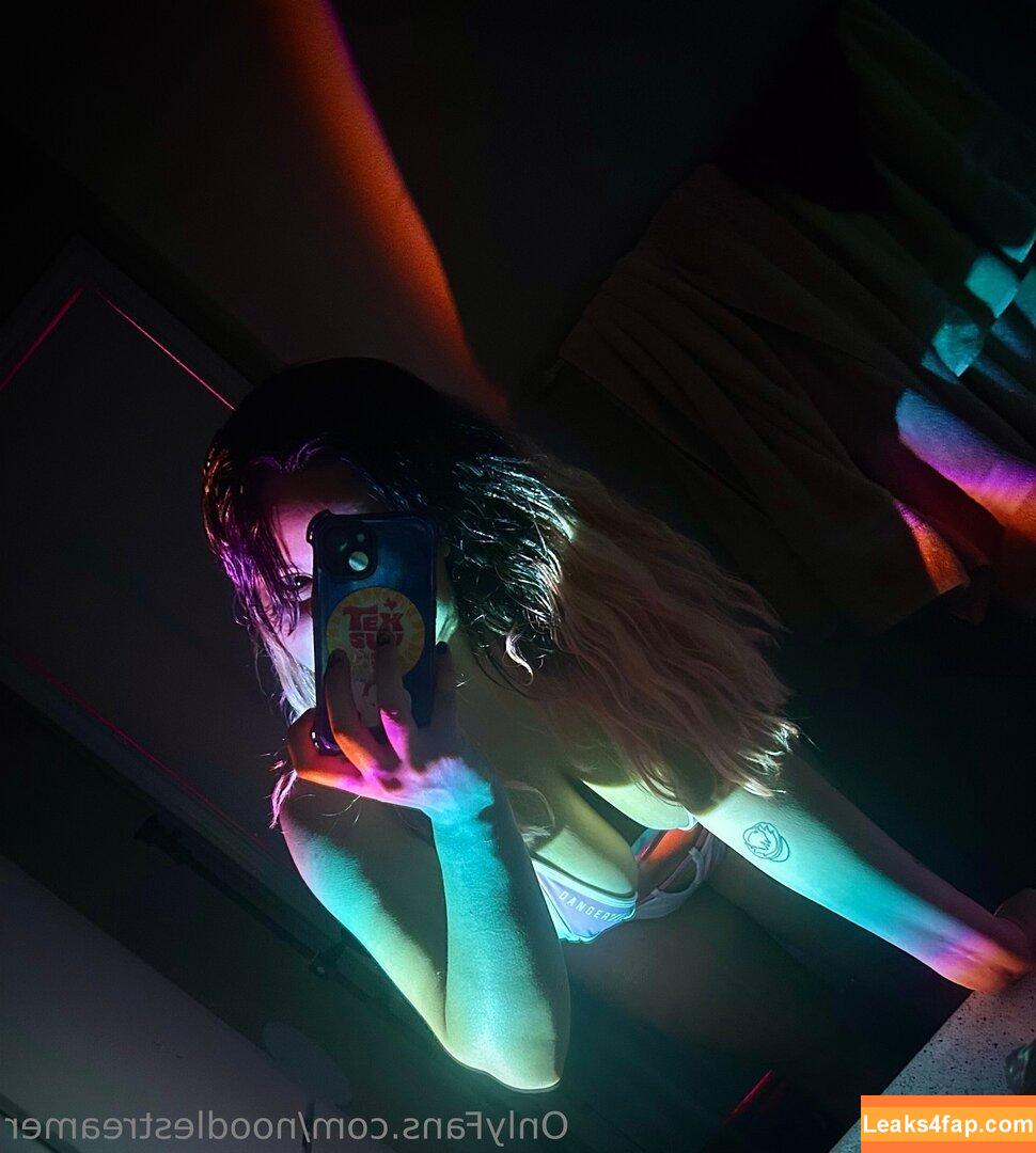 noodlestreamer /  leaked photo photo #0001