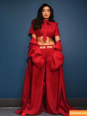 Nora Fatehi фото #0275