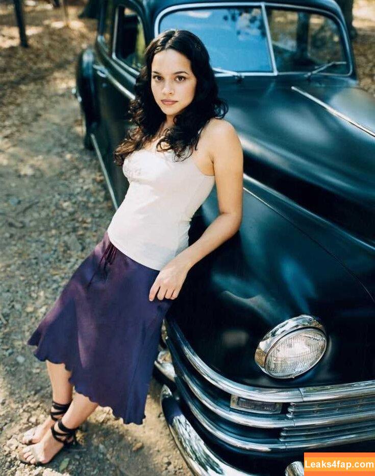 Norah Jones /  leaked photo photo #0003