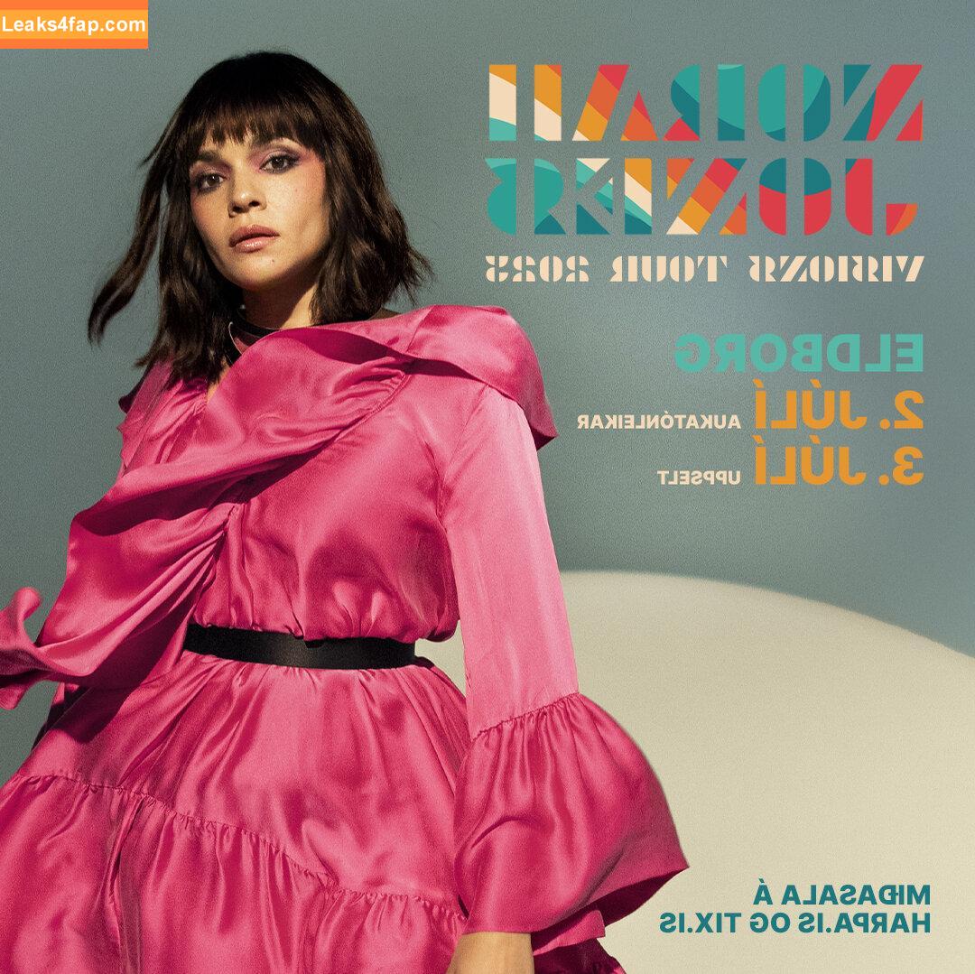 Norah Jones /  leaked photo photo #0016