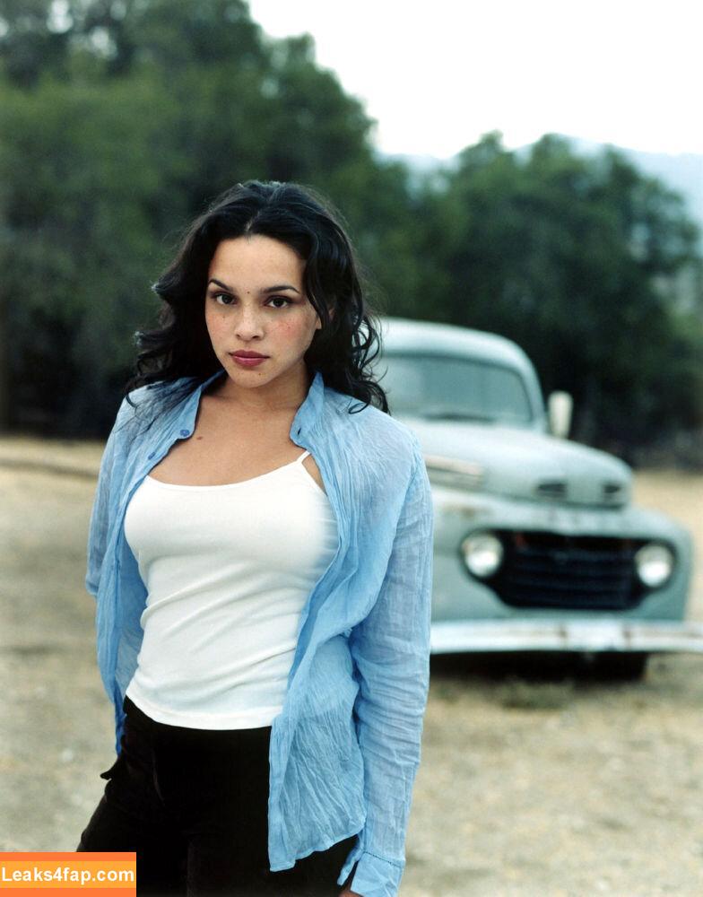 Norah Jones /  leaked photo photo #0020