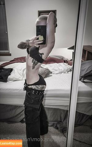 Notaprodigy photo #0015