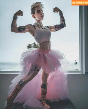 Notaprodigy photo #0060