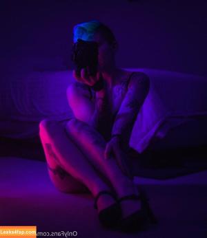 Notaprodigy photo #0090