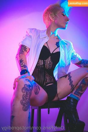 Notaprodigy photo #0170